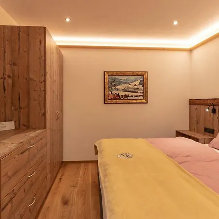 Apartament Berggasthof Staudachstub'n *